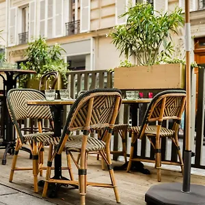 Eugénie Hotel