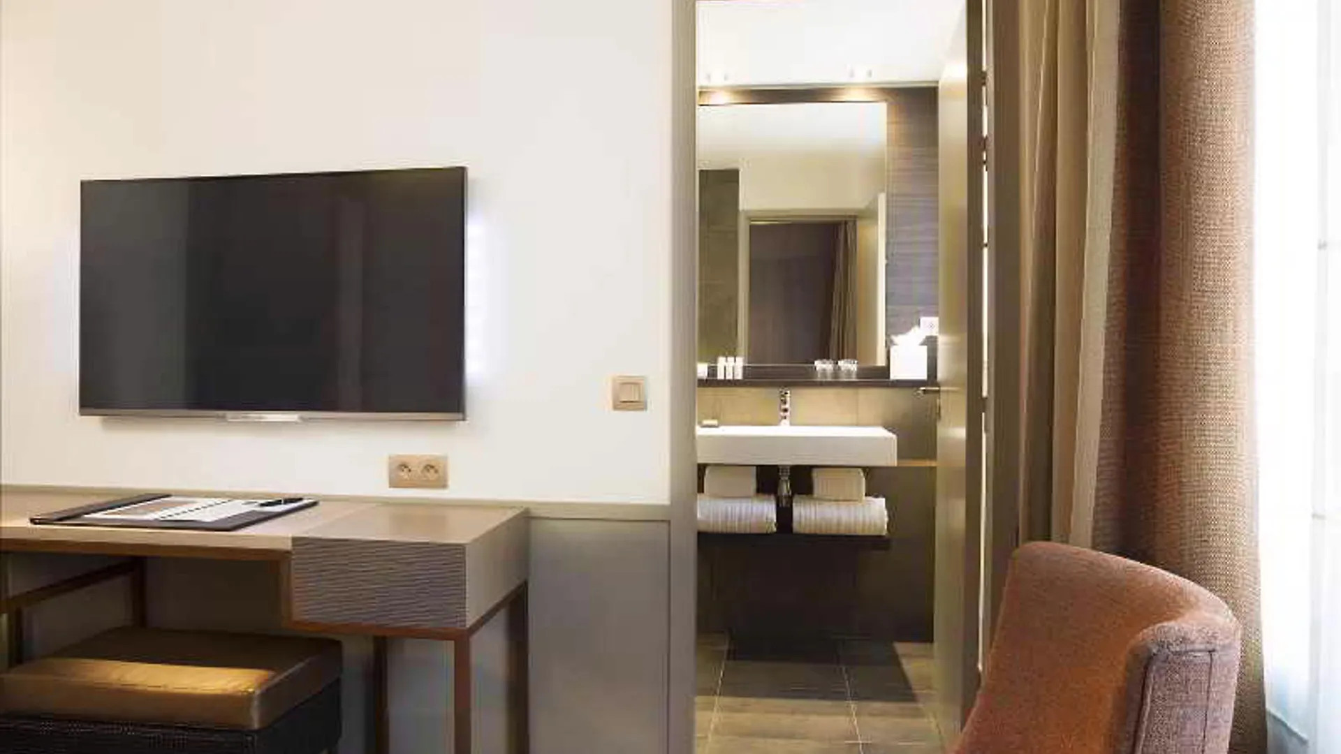 Hotel Villa Saxe Eiffel Paris