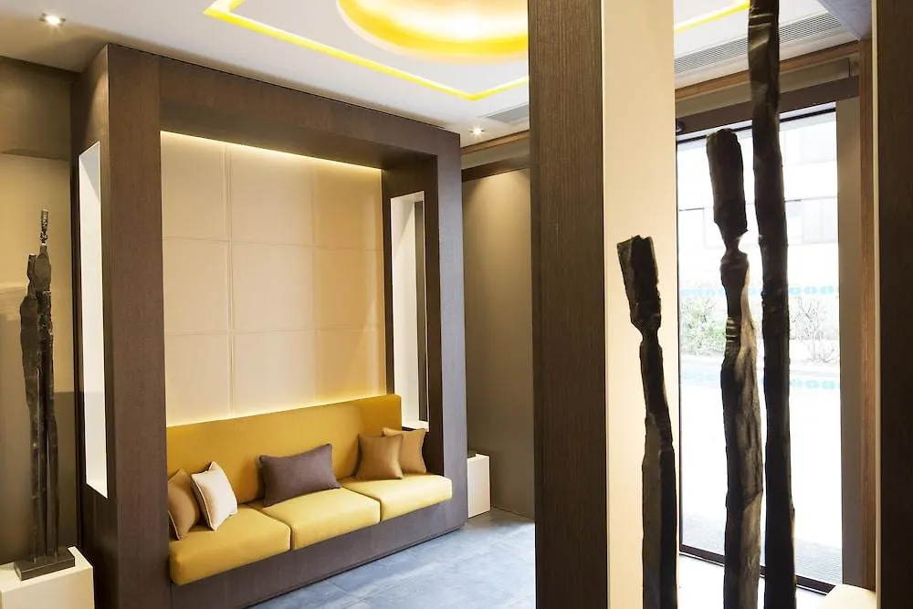 ****  Hotel Villa Saxe Eiffel Paris France